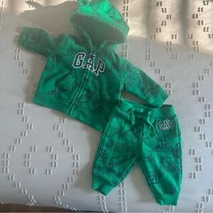 GAP Green Hoodie & Jogger Set